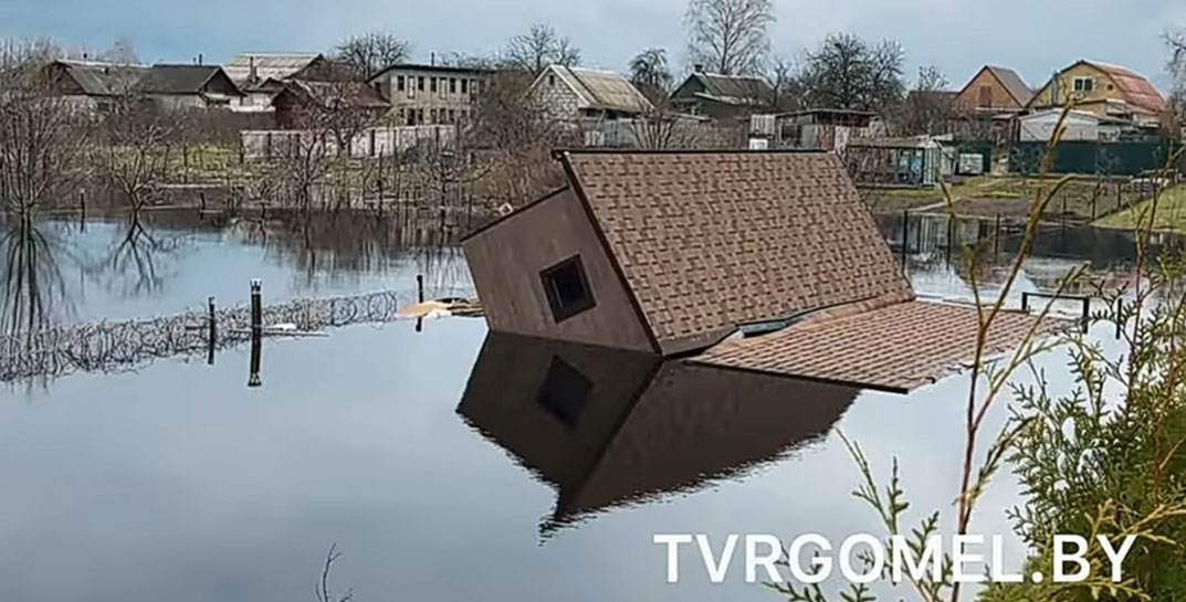Видели когда-нибудь такое? В Гомеле паводок унес целый дом!
