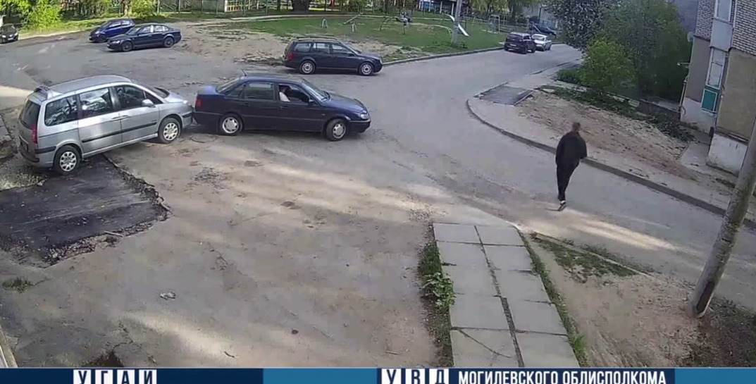 В Могилеве пьяный «бесправник» проехал во дворе несколько метров и попал в ДТП
