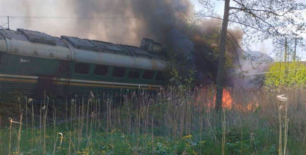 Локомотивная бригада сошедшего с рельсов в Брянской области поезда вернется в Беларусь после всех следственных действий