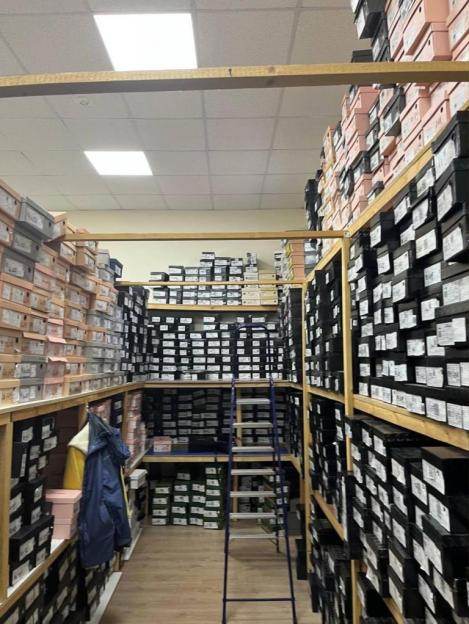 Женская обувь без сопроводительных документов обнаружена на прилавках Могилева
