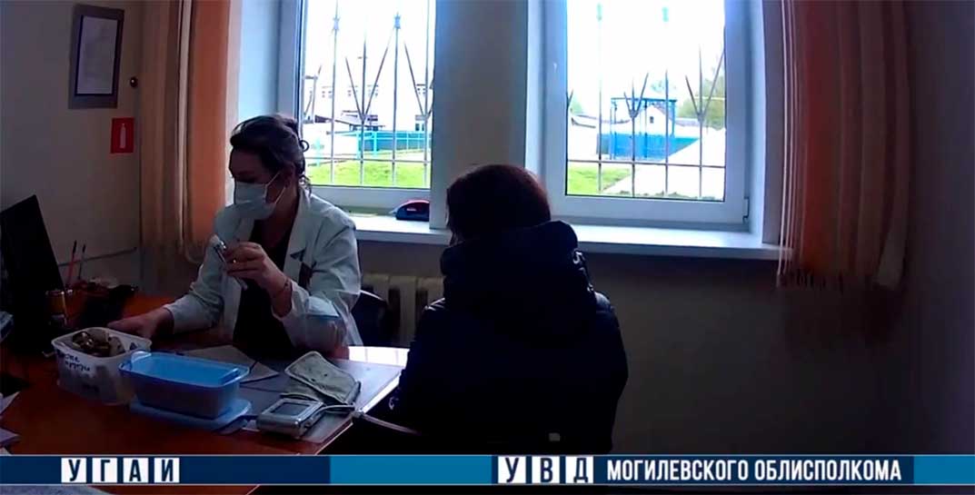 Нетрезвая могилевчанка ехала за ребенком в школу — ее задержал наряд ГАИ