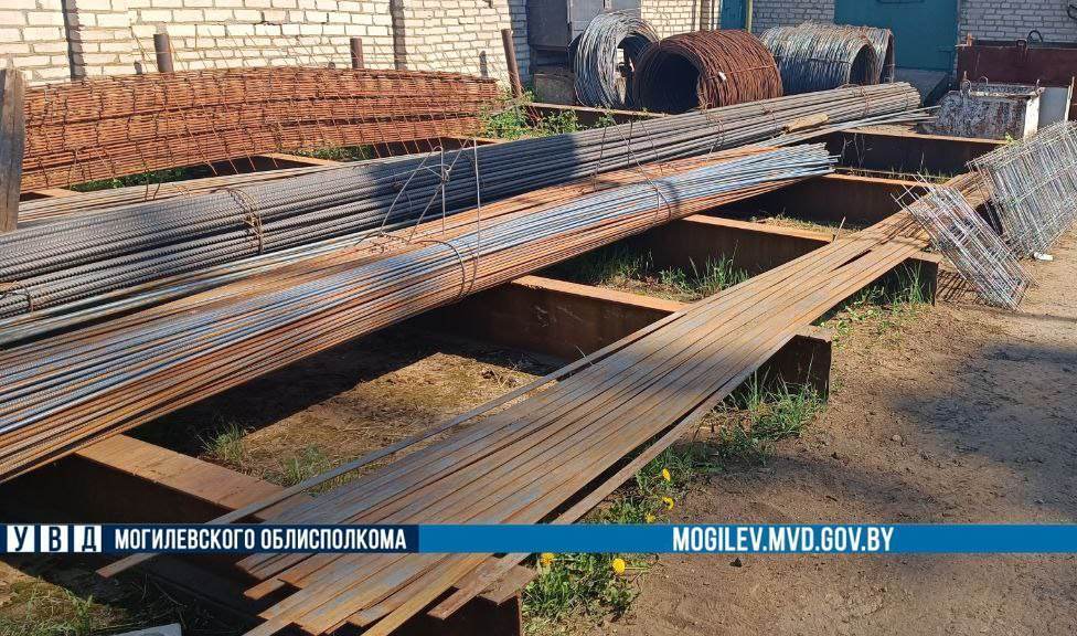 В Могилеве «три товарища» вынесли более 6 тонн арматуры с предприятия, на котором работали