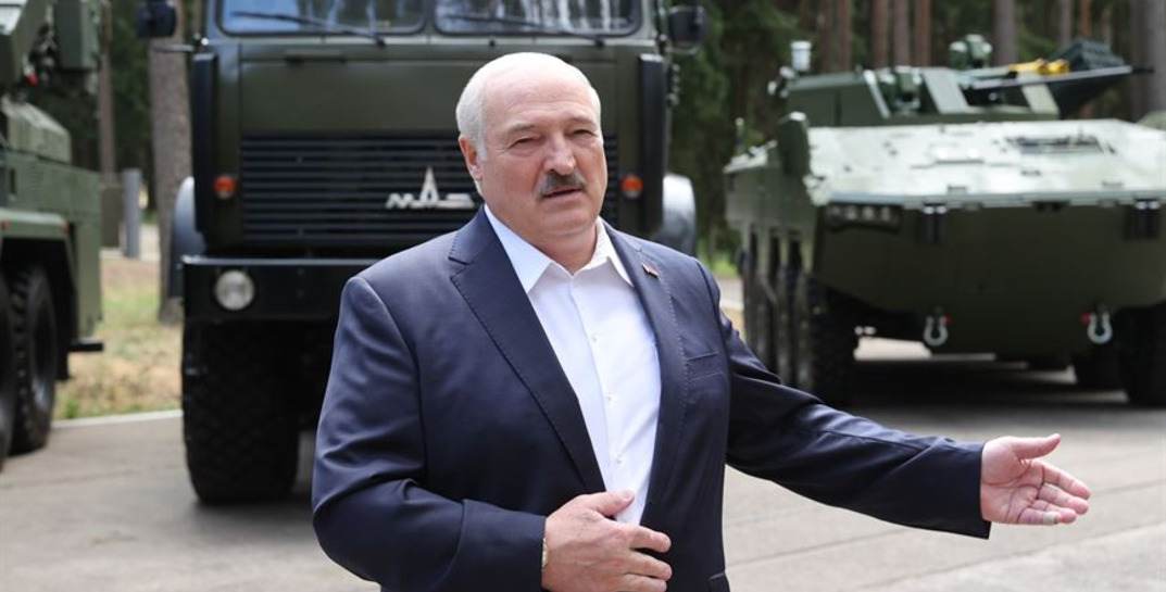 «Никакого колебания не будет»: Лукашенко назвал условия использования ядерного оружия с территории Беларуси