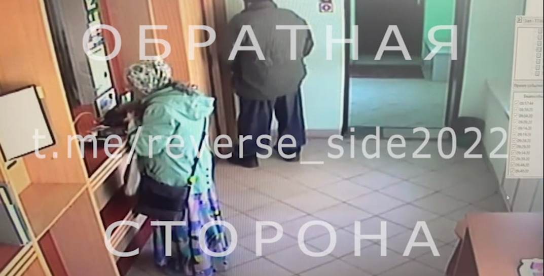 В Могилевском районе пенсионер справил нужду прямо в отделении банка на глазах у других посетителей