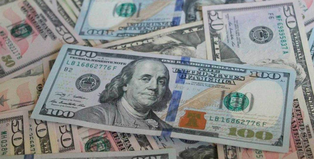 Доллар вырос до максимума за год. Какие курсы валют 13 июня в обменниках Могилева?