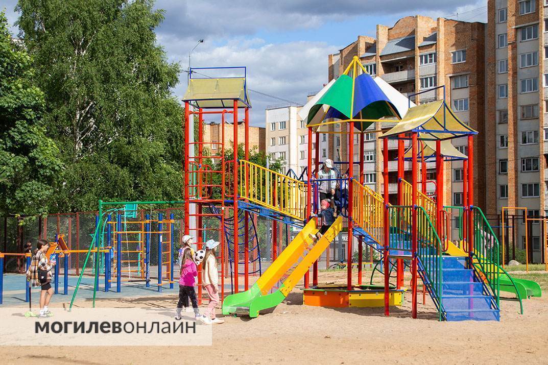 Площадка в микрорайоне Техноприбор — готова! Открытие сегодня, но функционал нового объекта уже оценили малыши и взрослые