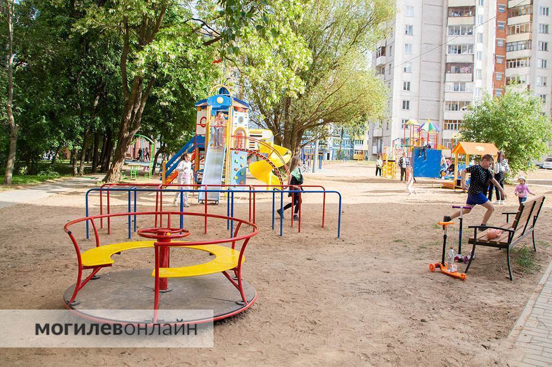 Площадка в микрорайоне Техноприбор — готова! Открытие сегодня, но функционал нового объекта уже оценили малыши и взрослые