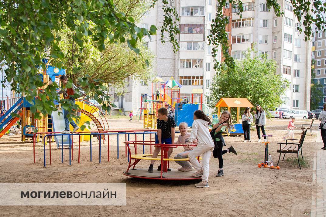 Площадка в микрорайоне Техноприбор — готова! Открытие сегодня, но функционал нового объекта уже оценили малыши и взрослые