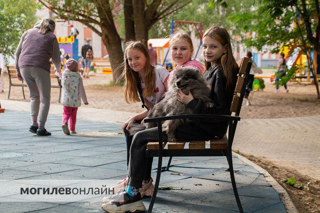 Площадка в микрорайоне Техноприбор — готова! Открытие сегодня, но функционал нового объекта уже оценили малыши и взрослые