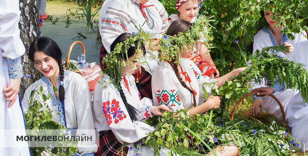 Фольклорные традиции: Полыковичский дом культуры показал обряд «Троица»