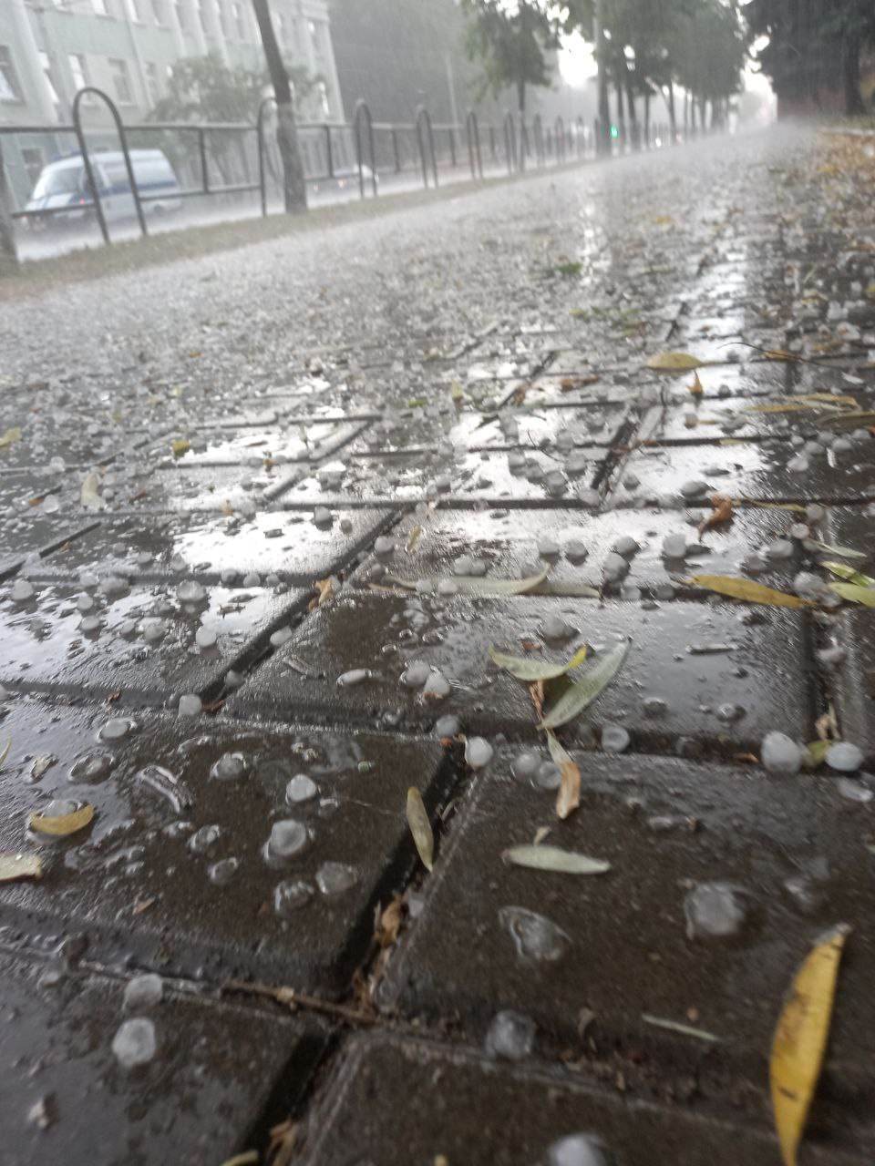 А вот вам еще видео и фото могилевского града