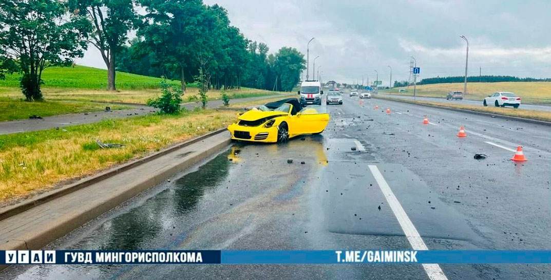 В Минске разбился кабриолет PORSCHE, стоимостью несколько десятков тысяч долларов