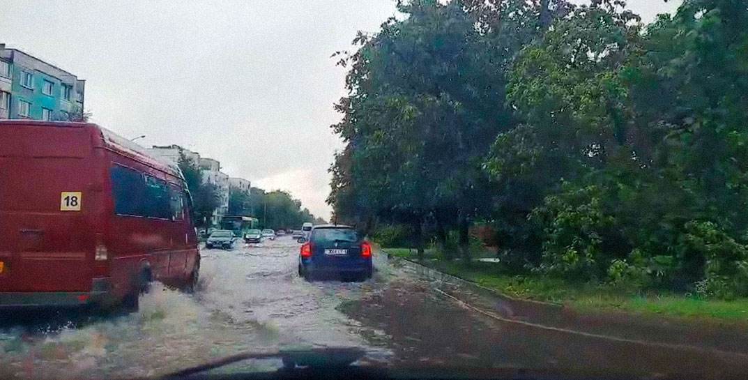 Улицы превратились в реки. Посмотрите на Бобруйск после ночного ливня