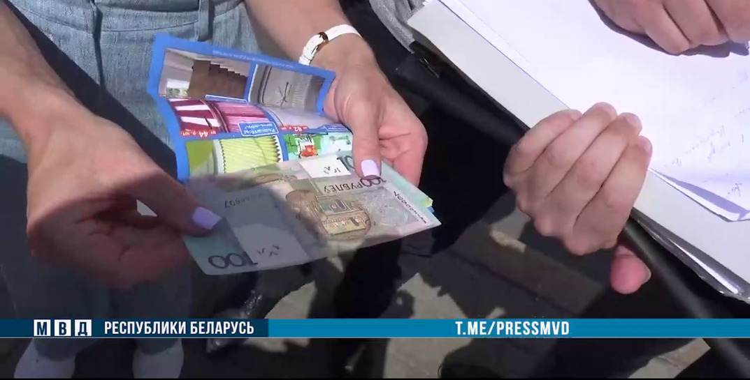 За взятку задержана руководитель отдела снабжения предприятия в Могилевской области