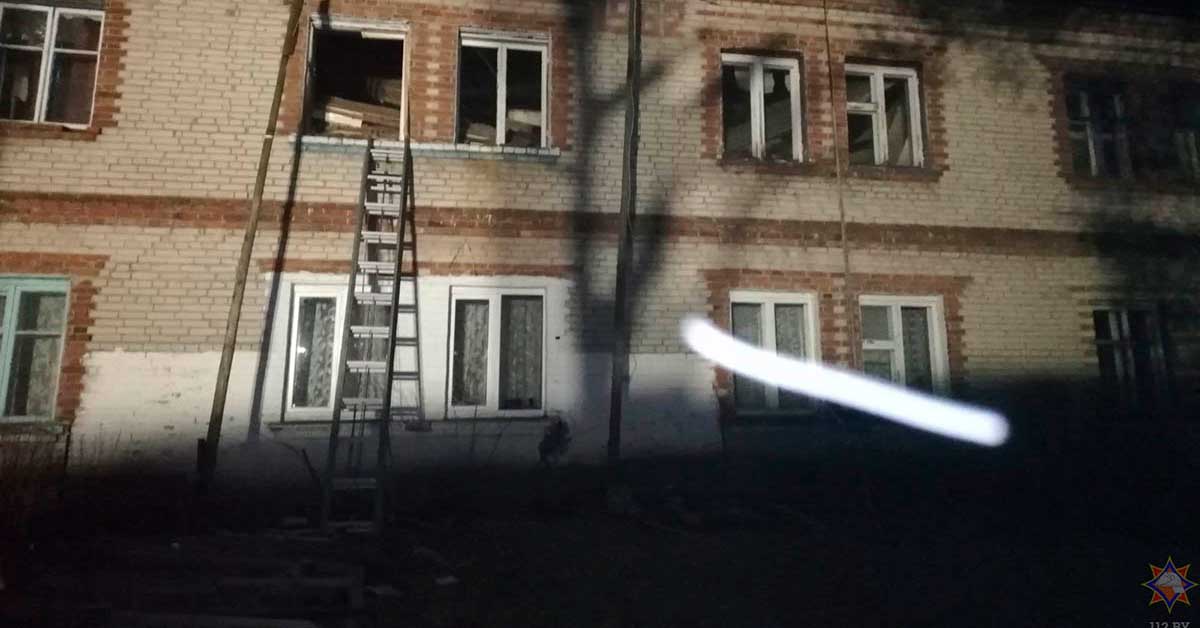 Житель Добруша ослеп, потерял сына и решил покончить с собой — взорвал газ и разнес весь дом. Но сам выжил — и после решения суда у него все стало еще хуже