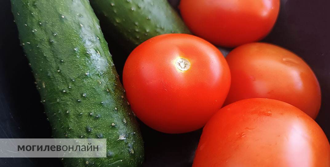 На рынке в Бобруйске Госконтроль нашел морковь с торговой надбавкой более 250% и поддельные справки на овощи и фрукты