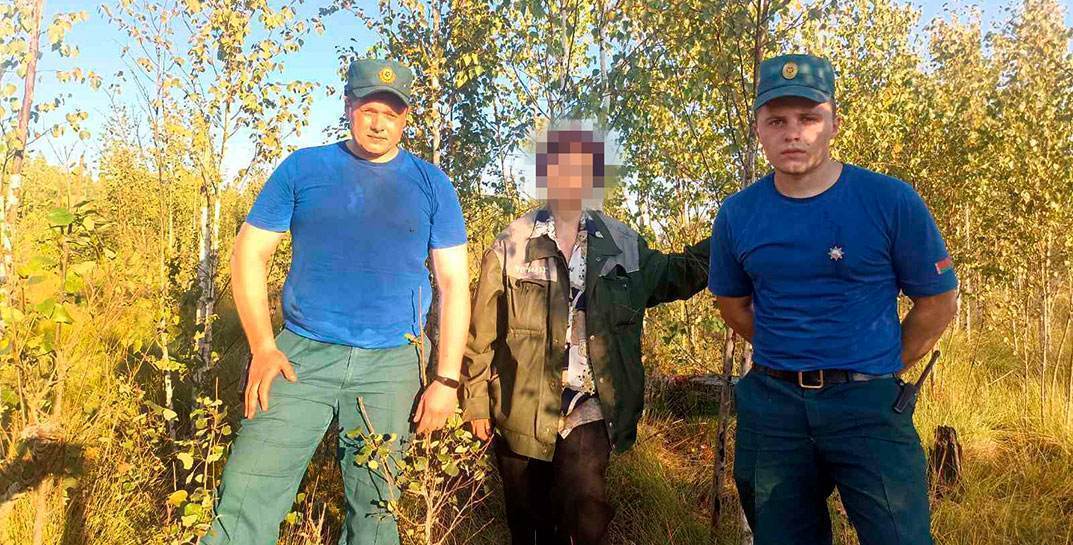 Приехала за голубикой и заблудилась в болотах — спасатели 4 часа искали в Осиповичском районе пенсионерку из Минска