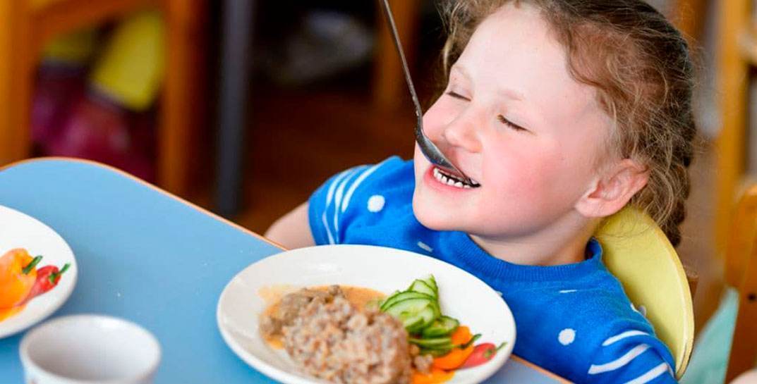 В Беларуси увеличили нормы расходов на питание в детских садах и школах