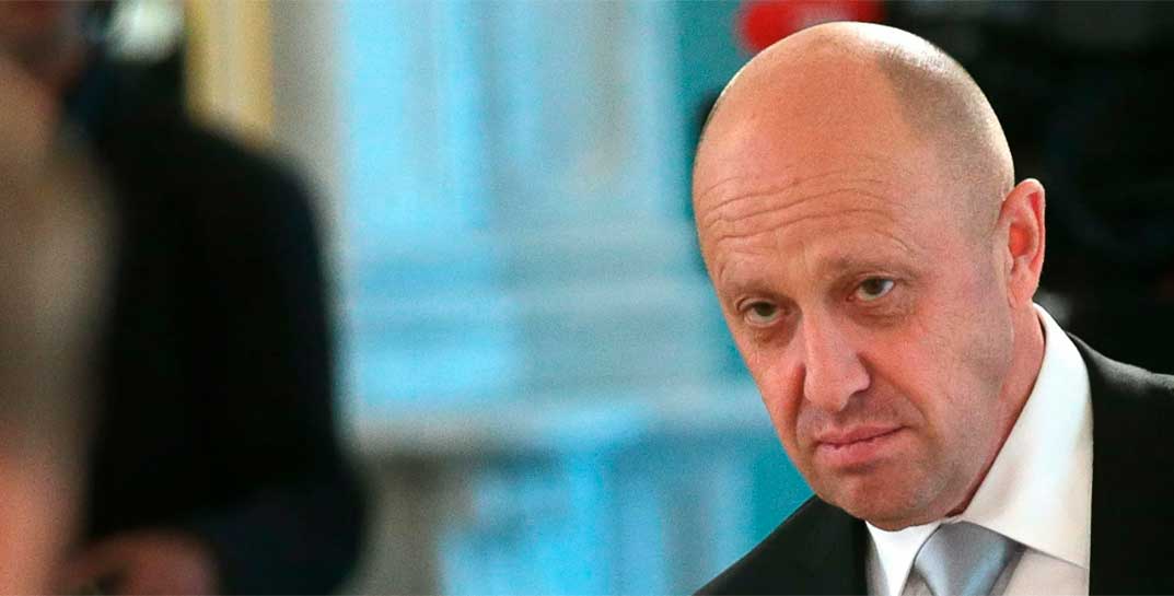 Под Тверью потерпел крушение бизнес-джет Embraer. Среди его пассажиров значился Евгений Пригожин