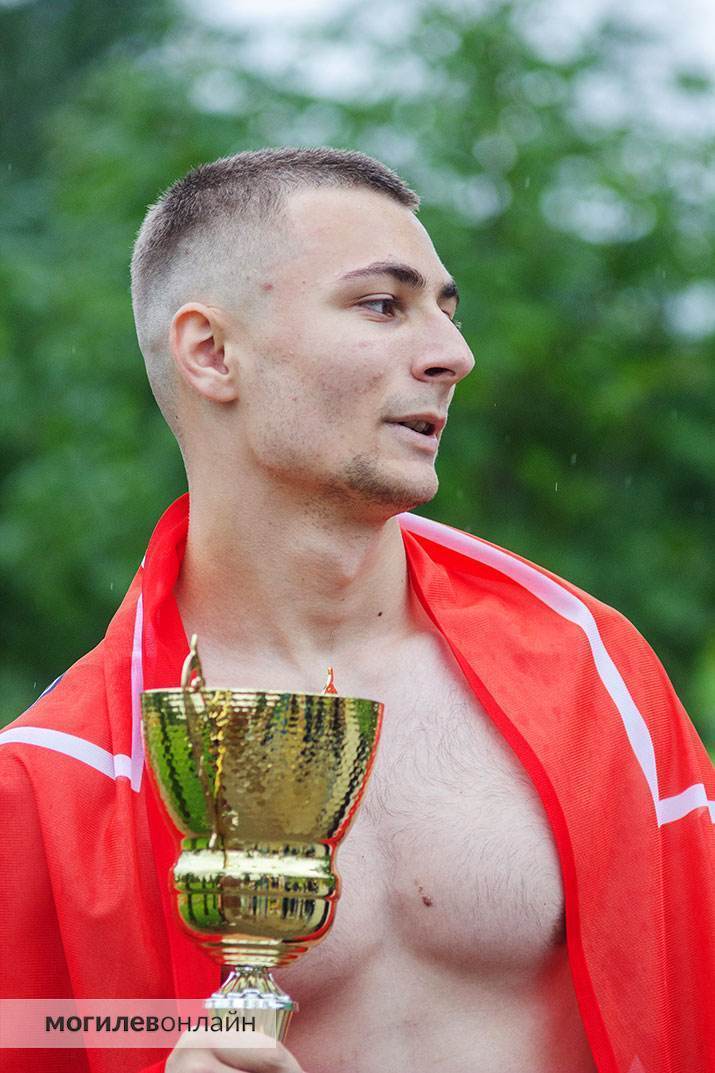 Соревнования по воркауту прошли в воскресенье в Могилеве — в упорной борьбе у могилевчан кубок снова вырвала команда из Быхова