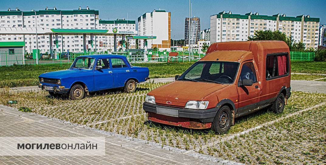 Экопарковка в микрорайоне Спутник-2 — что думают о новомодной стоянке местные водители и как это выглядит сейчас?