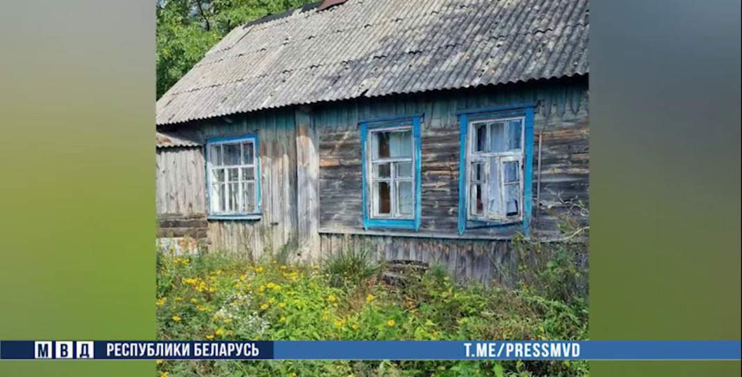 В Чериковском районе мужчина забрался в дом к 87-летней пенсионерке и ограбил ее