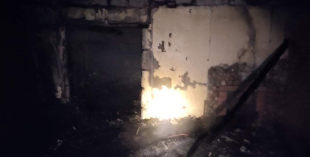 Выбрался из огня, но серьезно пострадал. В Белыничском районе на пожаре в бане мужчина получил ожоги 73% тела