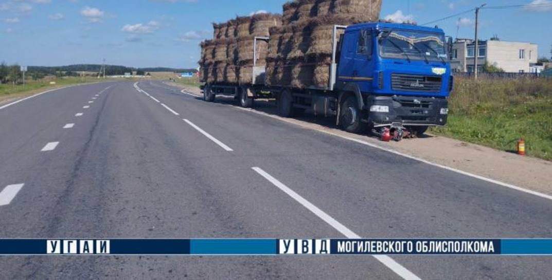 Жуткое ДТП в Мстиславском районе: грузовик протаранил мопед, водитель двухколесного транспорта погиб