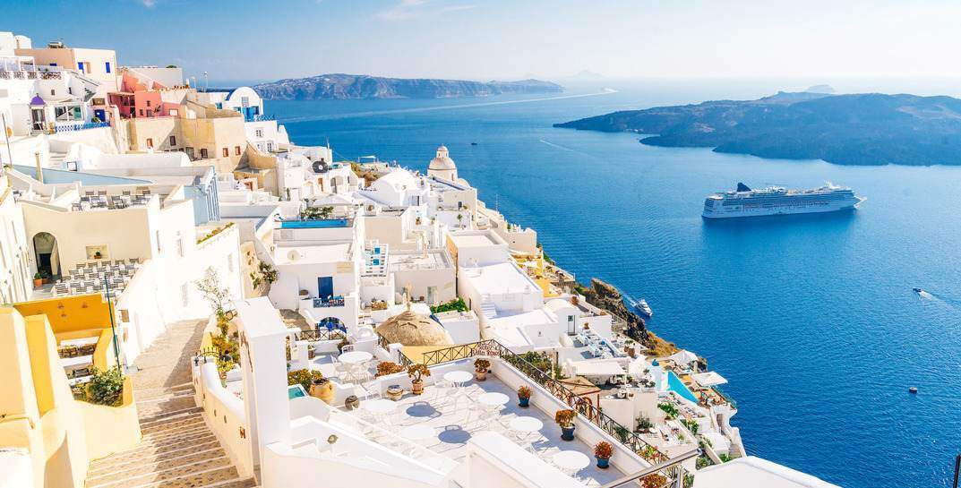 А вы тоже ездили отдыхать в Грецию? На популярном греческом курорте бары повторно продают туристам не допитые гостями коктейли