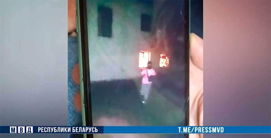 «Спортики» в Могилеве ошиблись адресом, и вместо закладчика, которого следовало «наказать», бросили бутылку с зажигательной смесью в окно пенсионерки