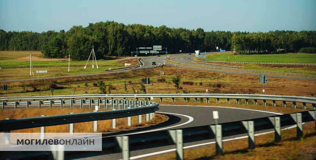 На плохие дороги снова можно пожаловаться — на три дня КГК открывает короткий номер 191 по вопросам состояния белорусских трасс и магистралей