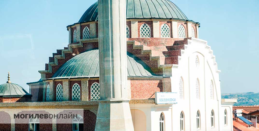 Никогда так не делайте — туристке в Турции грозит тюрьма из-за трех камней, которые она взяла на развалинах и пляже