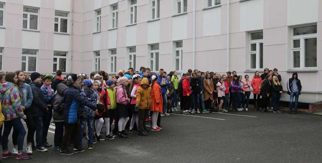 21 сентября с белорусами отработают экстренную эвакуацию из зданий. Мероприятие затронет предприятия, ведомства и учреждения образования