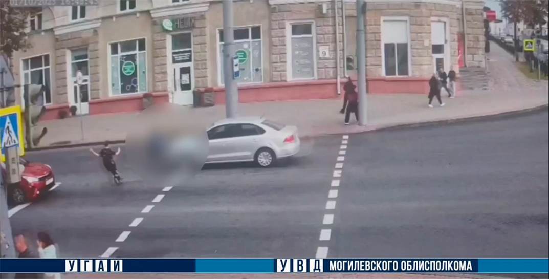 Могилевская ГАИ показала видео, как на переходе сбили школьника, который появился «из ниоткуда»