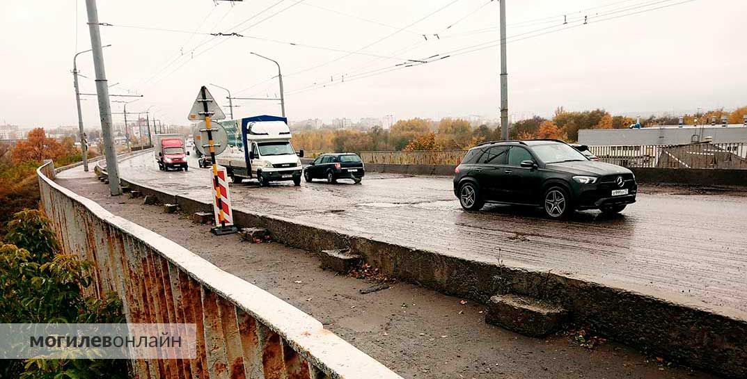 Рассказываем, как в Могилеве перестроят работу общественного транспорта из-за перекрытия путепровода через Заводскую улицу по проспекту Шмидта