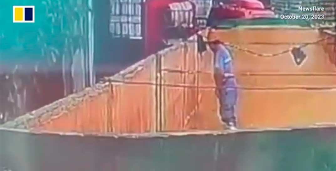 Тайлер Дерден уже не тот. В интернете завирусилось видео, как на известном пивзаводе мужчина помочился прямо в контейнер с солодом