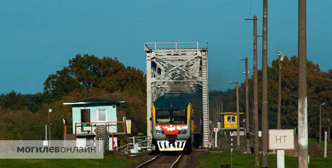 100 дополнительных поездов будут курсировать в Беларуси на ноябрьские праздники