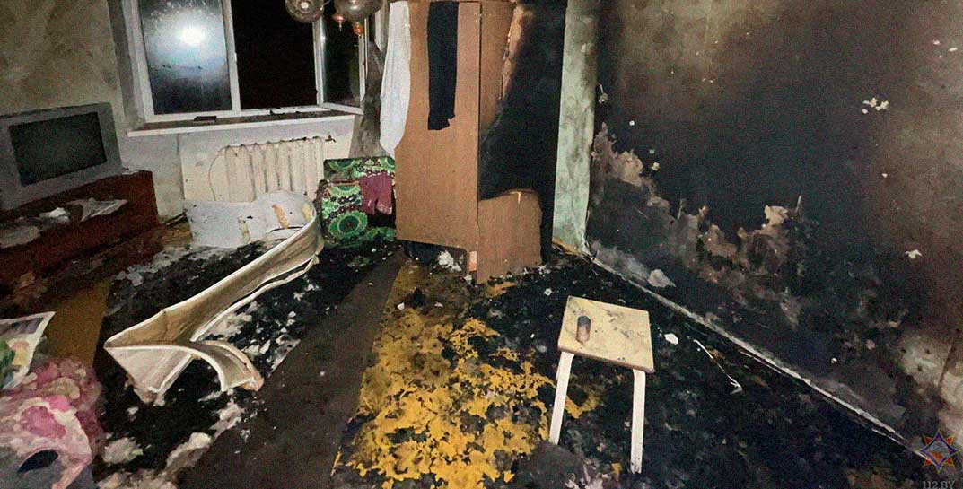 В Кировске из-за непогашенного до конца окурка загорелась квартира