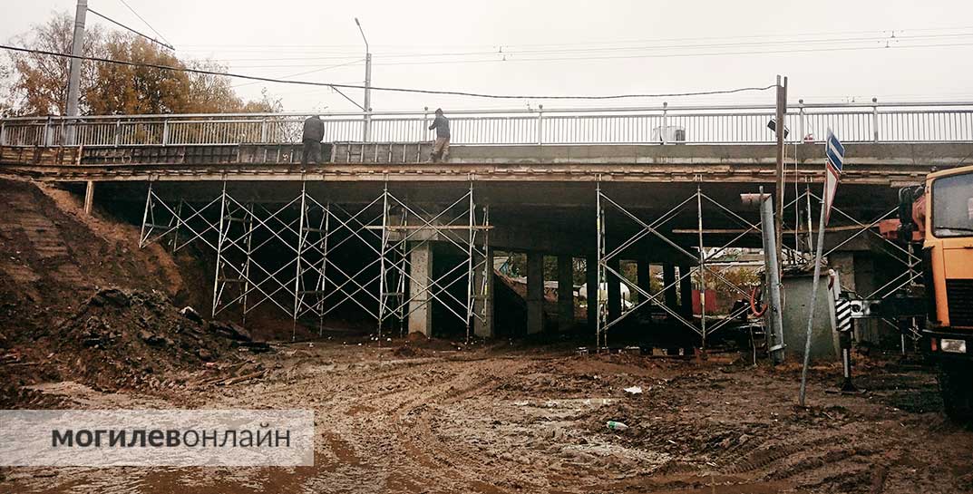 Путепровод по улице Челюскинцев открыли, но работы не окончены. Посмотрели, что еще делают