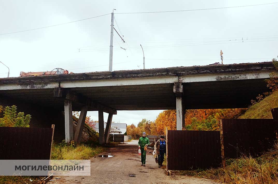 Мост по Шмидта ночью закрыли и — работа пошла

