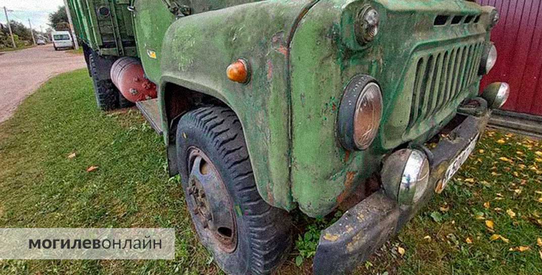 Чтобы покататься по городу, в Витебске пьяный рабочий угнал… ЗИЛ