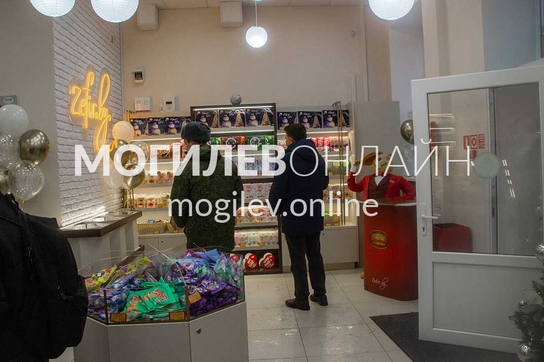 Фирменный магазин фабрики «Красный пищевик» в Могилеве
