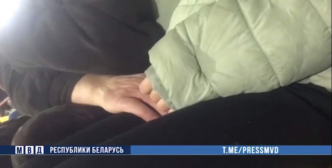В Солигорске задержали 62-летнего педофила, который приставал к малолетней прямо на стадионе во время футбольного матча
