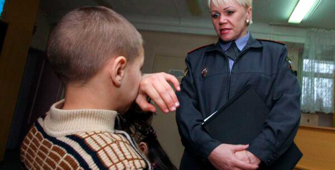 Родителям в Беларуси разрешат сдавать «трудных» детей в закрытые спецшколы