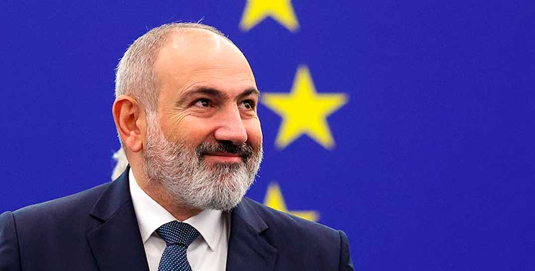 Лукашенко спокойно отнесся к отказу премьер-министра Армении приехать на саммит ОДКБ в Минск, но посоветовал «серьезно обдумывать следующие шаги»