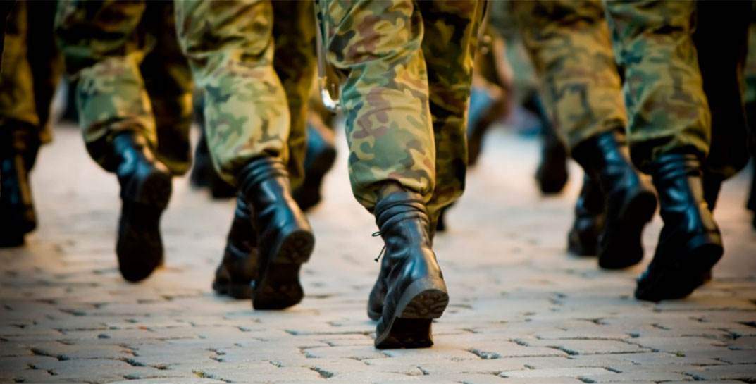 В Могилеве за уклонение от воинской службы осудили сразу троих парней — всем дали огромные штрафы