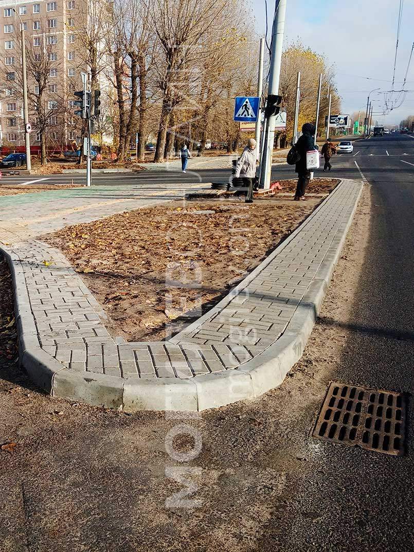 На перекрестке проспекта Димитрова и улицы Мовчанского изменили схему движения — теперь здесь удобный выезд