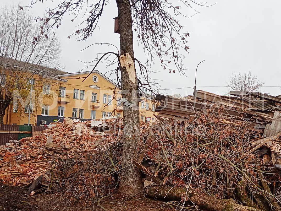 В Могилеве сносят старый дом по улице Заслонова