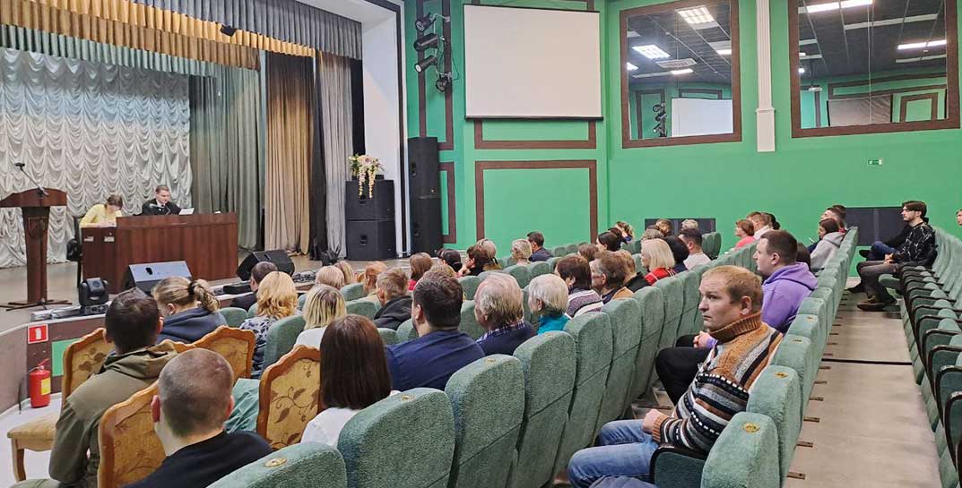 «60 исков от членов семей»: суд начал рассматривать дела о денежных компенсациях родственникам погибших в ДТП с маршруткой под Смолевичами