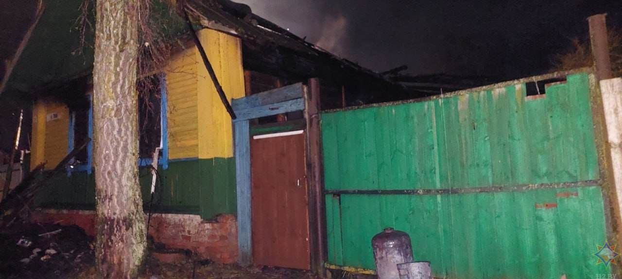 Два человека сгорели в Быховском районе